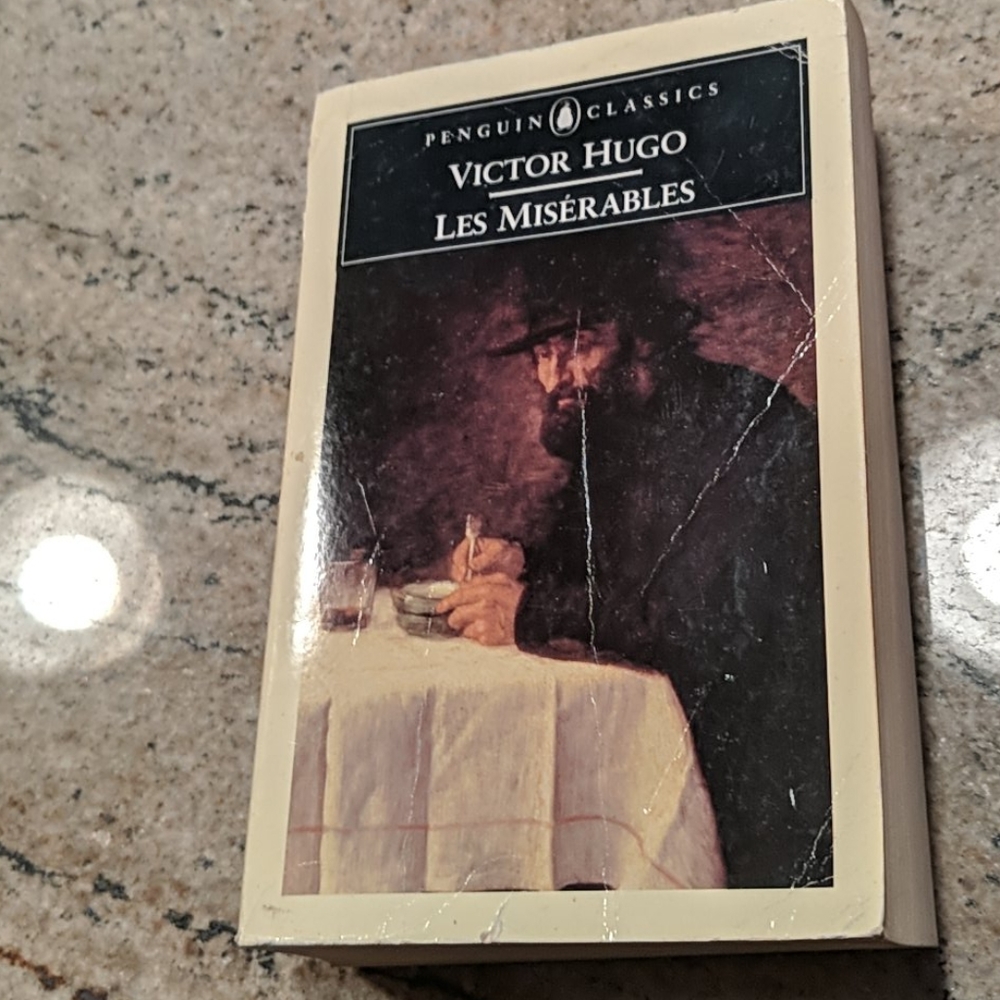 Book Les Miserables by Victor Hugo